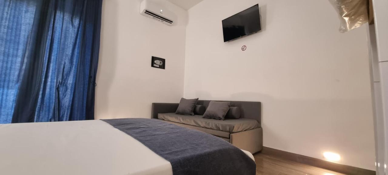 City Focus Apartments Napoli ภายนอก รูปภาพ